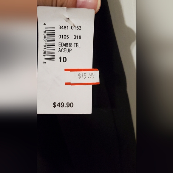 Black Skirt - Picture 3 of 4